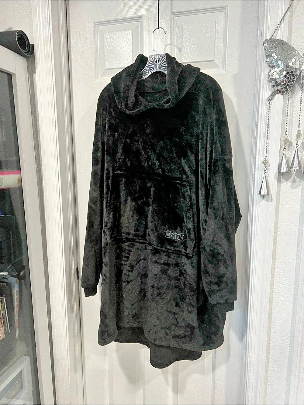 the Comfy Original Black Hooded Lounge Pullover
